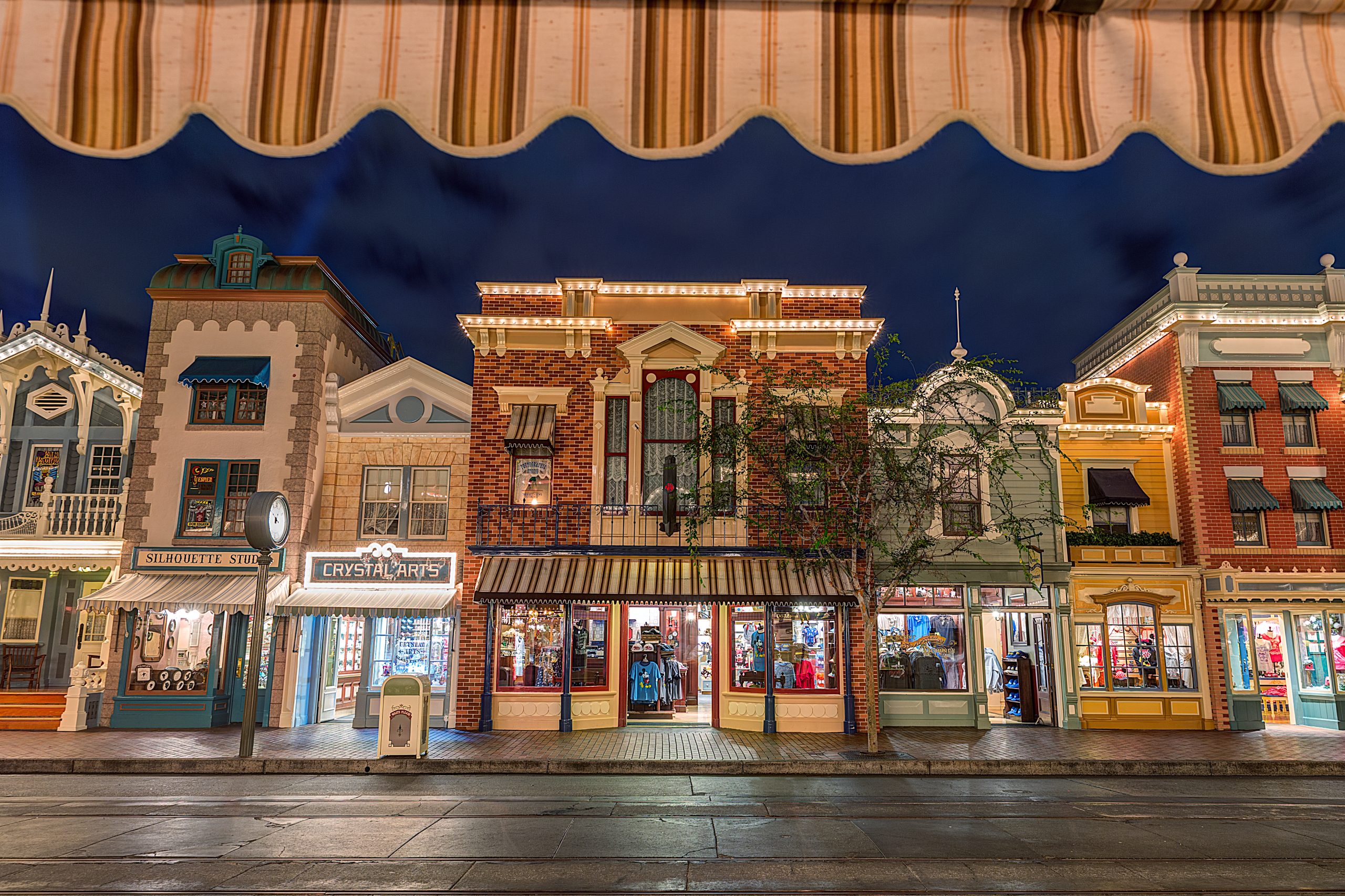 Disneyland Park, Main Street buildings