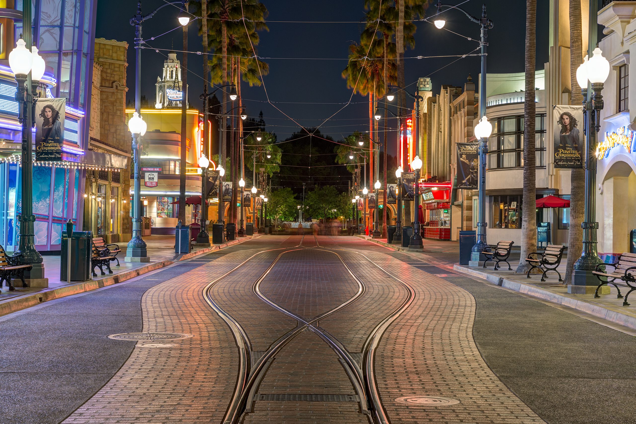 California Adventure, Hollywood Land view down the street at night